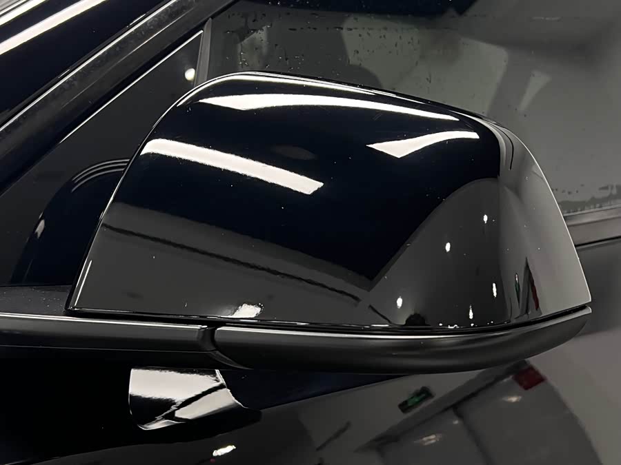 Tesla Model Y 2022 car image #10