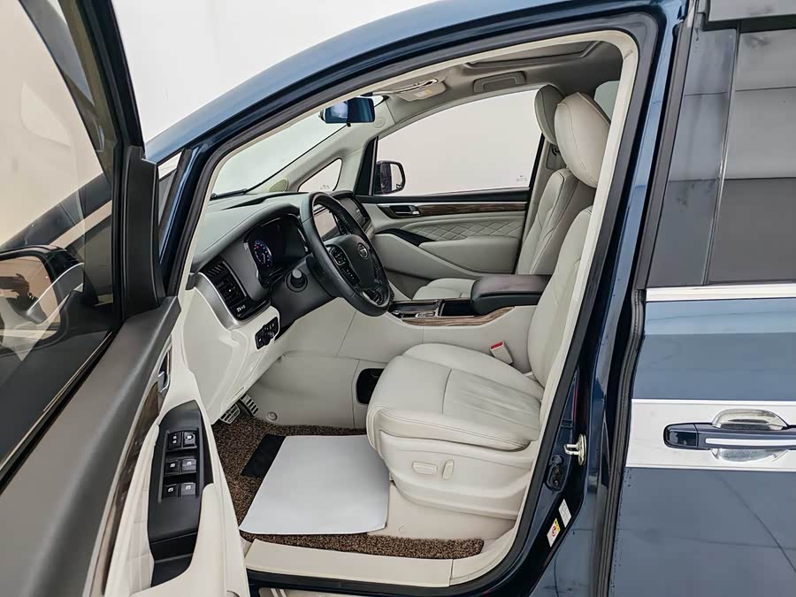 GAC Trumpchi M8 2018 car image #10