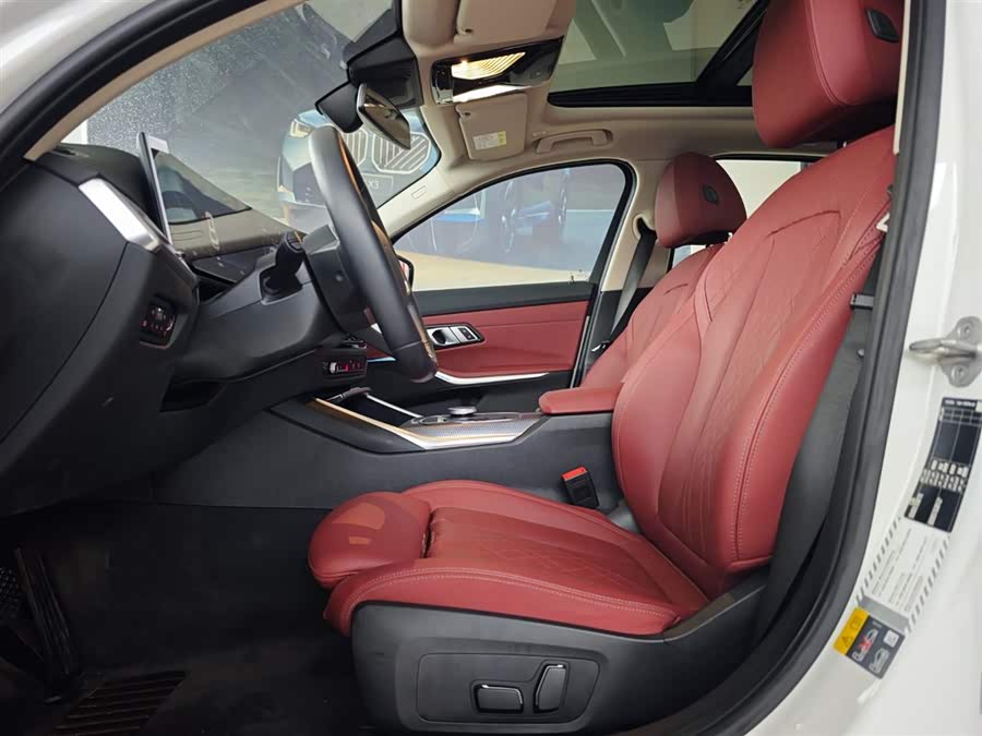 BMW i3 2024 car image #10