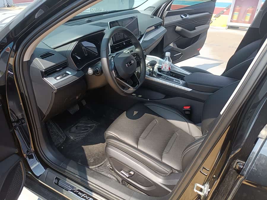 GEELY Preface 2022 car image #10