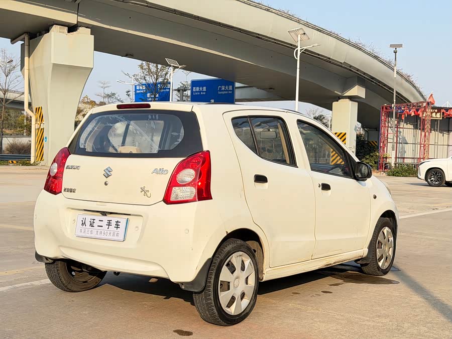 Suzuki Alto 2012 car image #10