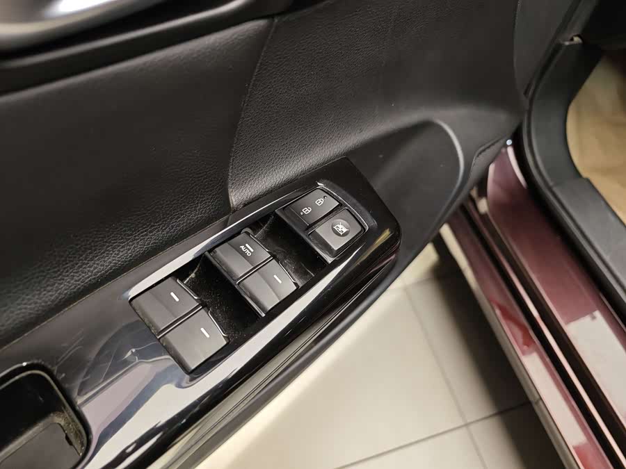 GAC Trumpchi GA6 2017 #10 GAC Trumpchi GA6 2017 car image #10