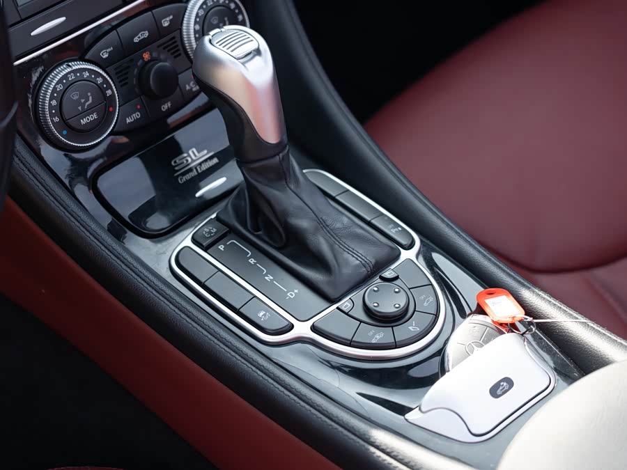 Mercedes-Benz SL Class 2012 car image #10