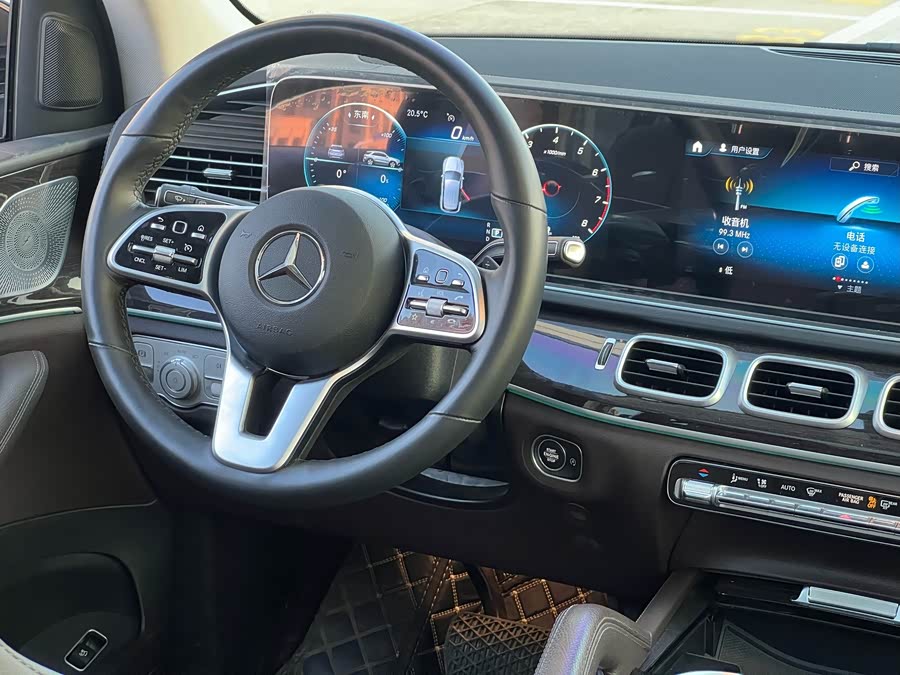 Mercedes-Benz GLE Class 2023 car image #10