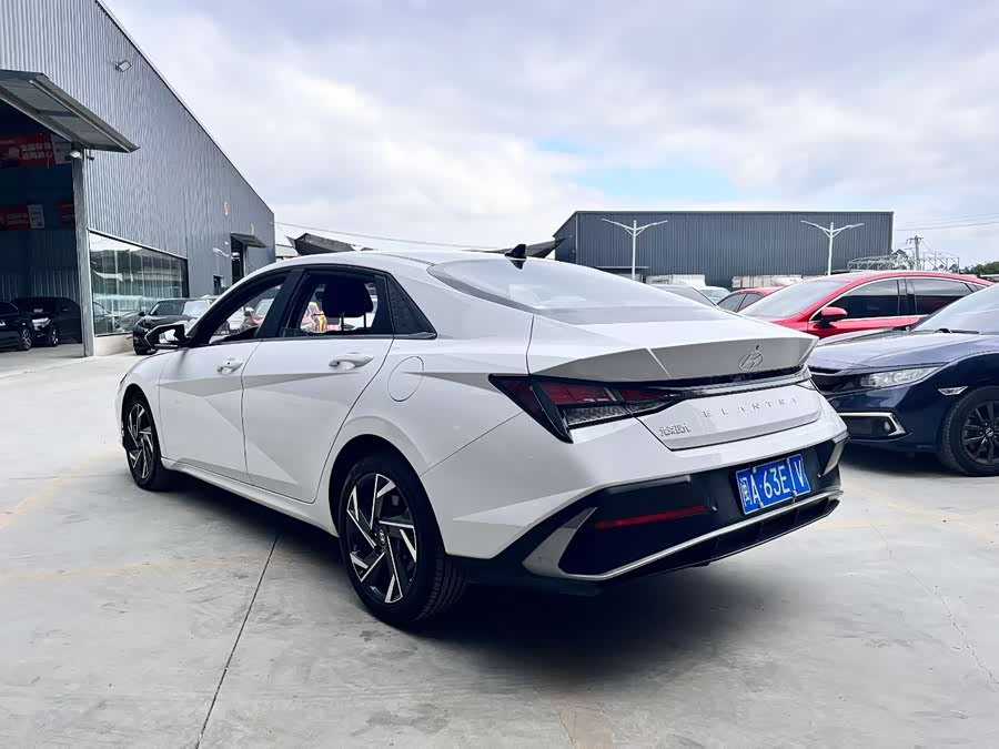 Hyundai Elantra 2024 car image #10