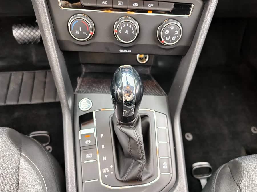 Volkswagen Tharu 2022 car image #10