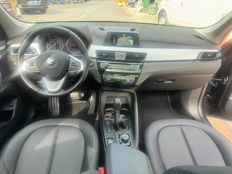 BMW X1 2018 car image #10