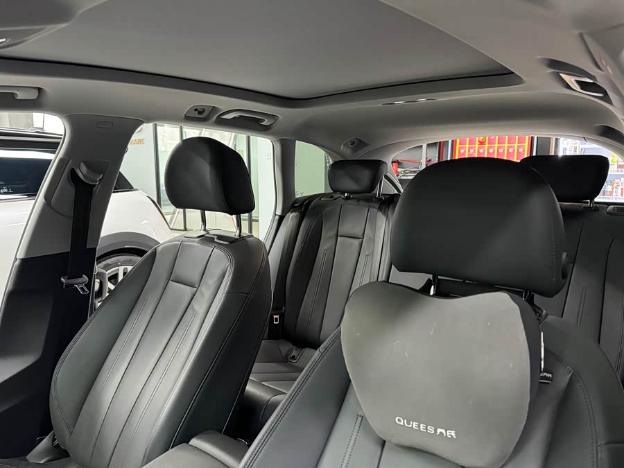 Audi A4 (Imported) 2023 #10 Audi A4 (Imported) 2023 صورة سيارة #10