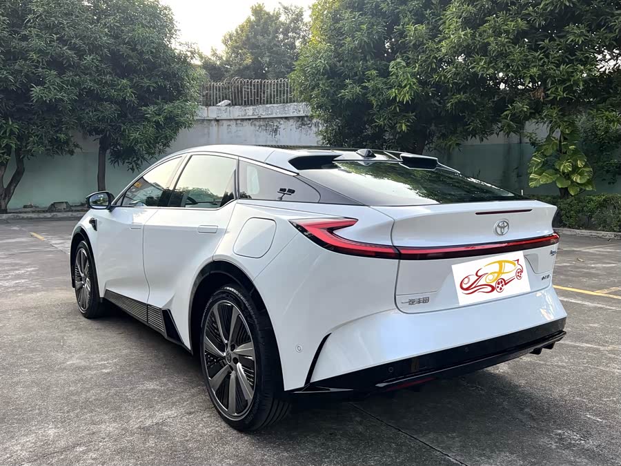 Toyota bZ5 2025 car image #10