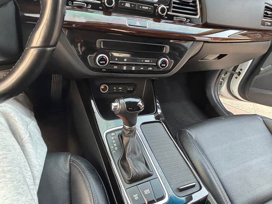 起亚 起亚K4 2016 汽车图片 #10