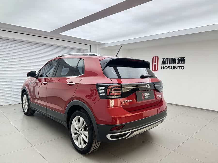 Volkswagen T-Cross 2020 car image #10