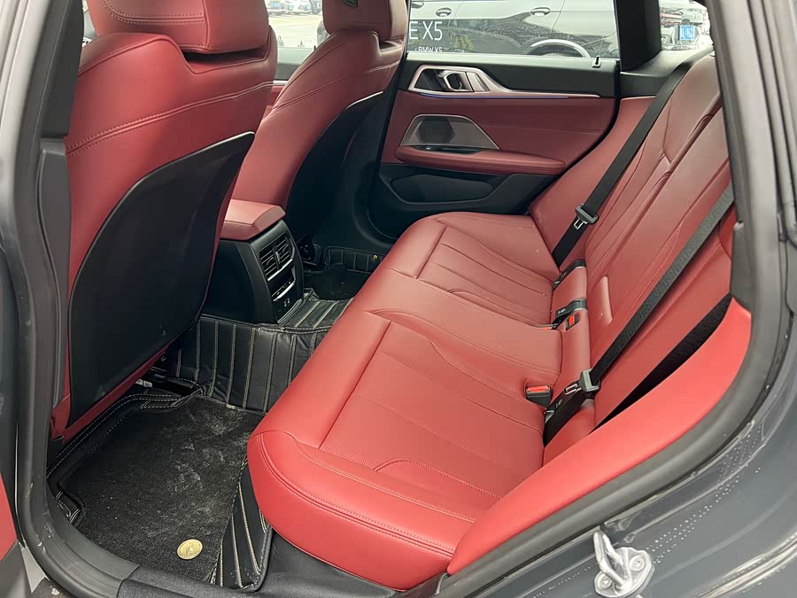 BMW i4 2025 car image #10