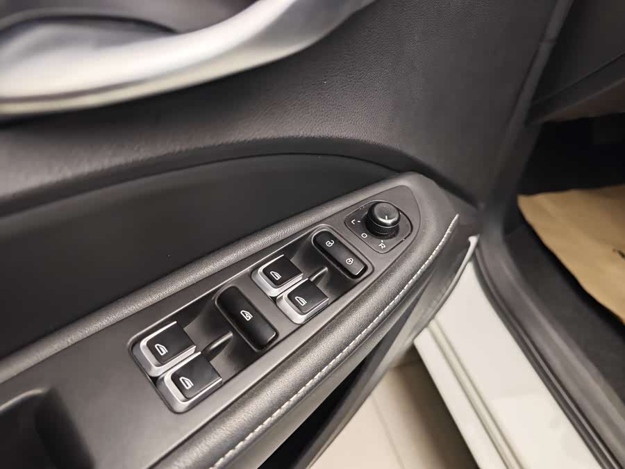 GEELY Emgrand 2020 #10 GEELY Emgrand 2020 car image #10
