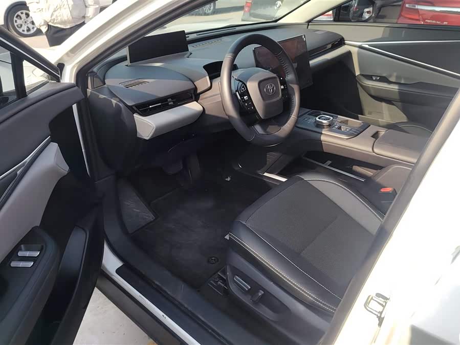 Toyota bZ5 2025 car image #10