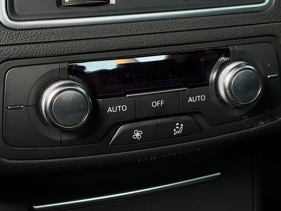 Audi S6 2013 car image #10