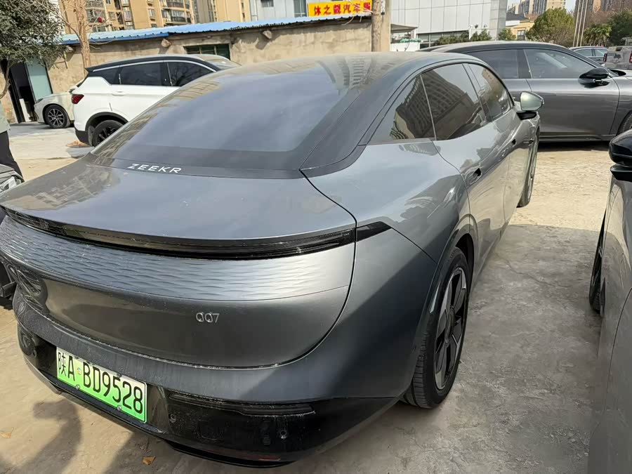 Zeekr 007 2024 immagine di auto #10