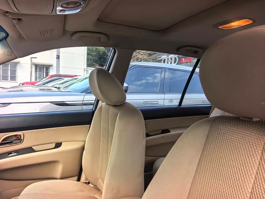 起亚 佳乐 2011 汽车图片 #10