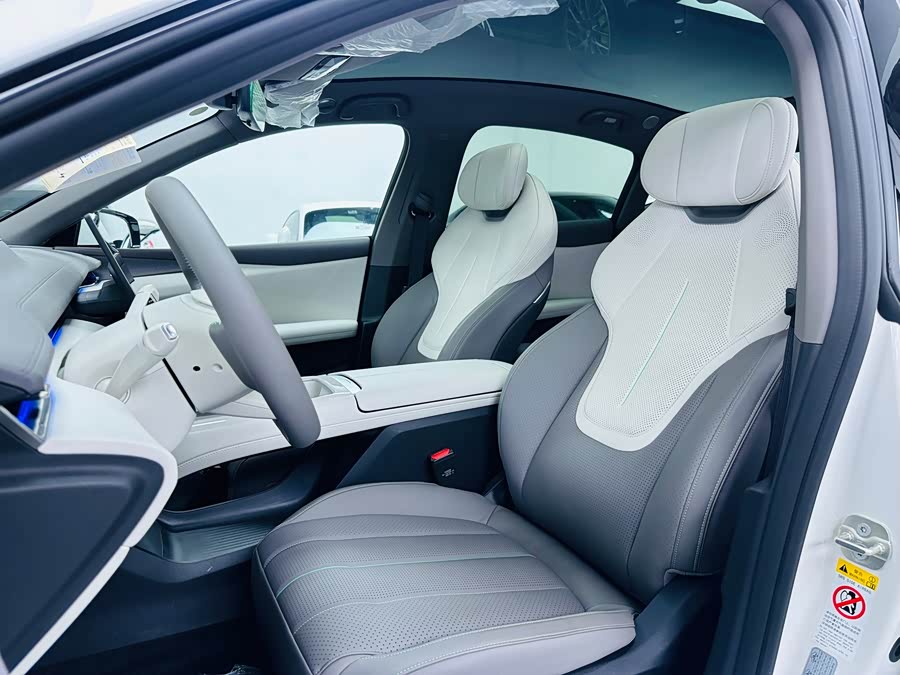 Deepal L07 2025 image de voiture #10