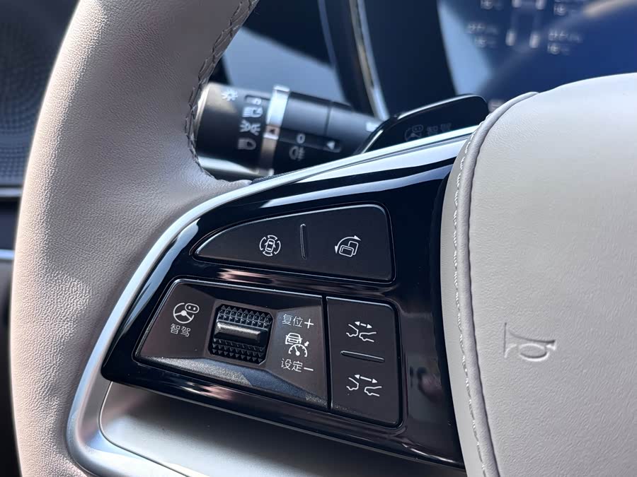 BYD Han 2024 #10 BYD Han 2024 car image #10