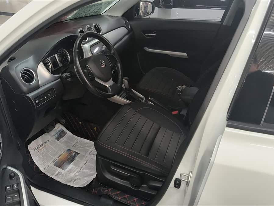 Suzuki Vitara 2019 immagine di auto #10