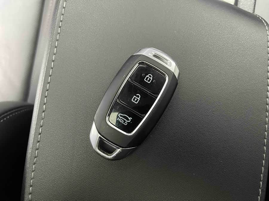 Hyundai Sonata 2021 immagine di auto #10