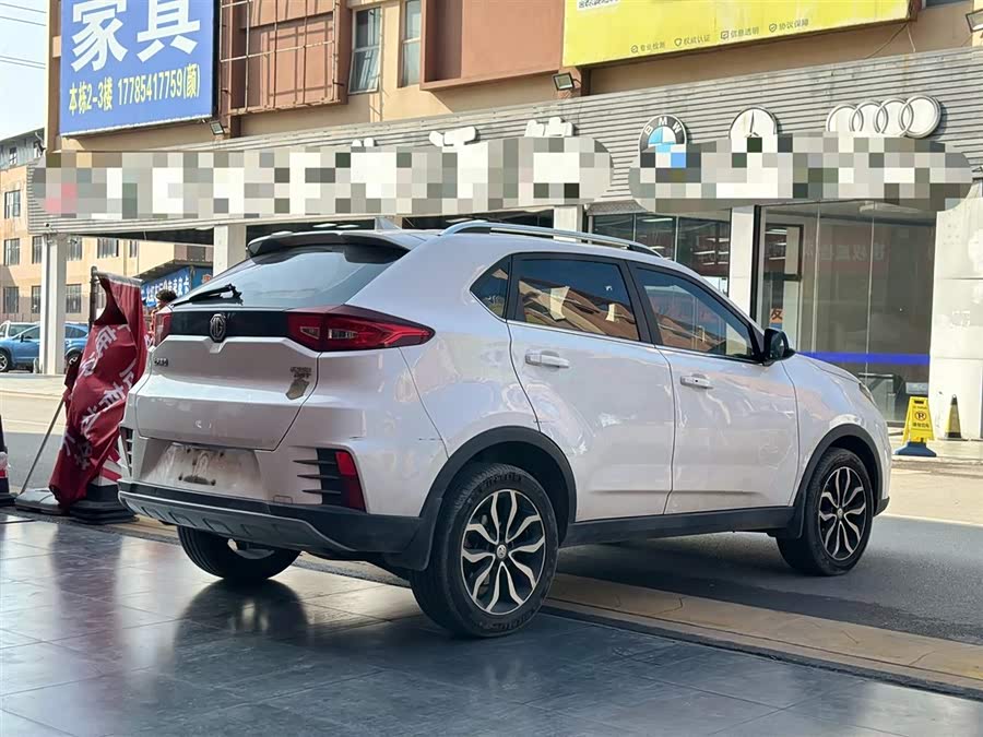 MG GS 2017 car image #10