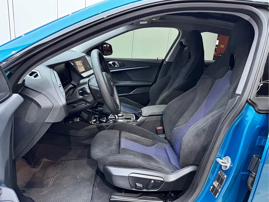 BMW 2 Series (Imported) 2024 #10 BMW 2 Series (Imported) 2024 car image #10