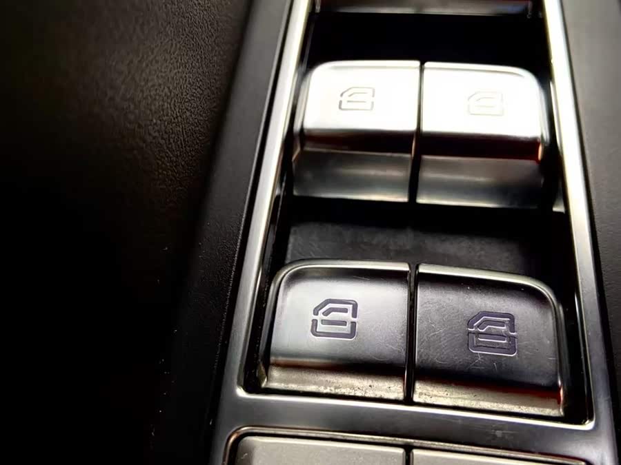 HongQi H9 2023 car image #10