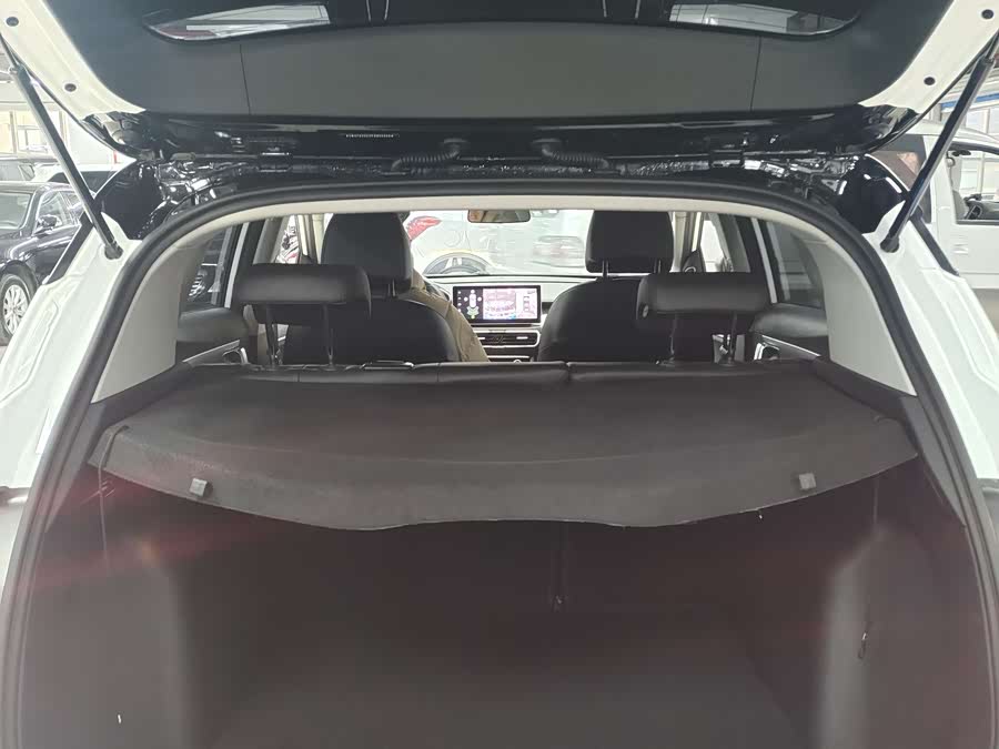 GEELY Coolray 2023 car image #10