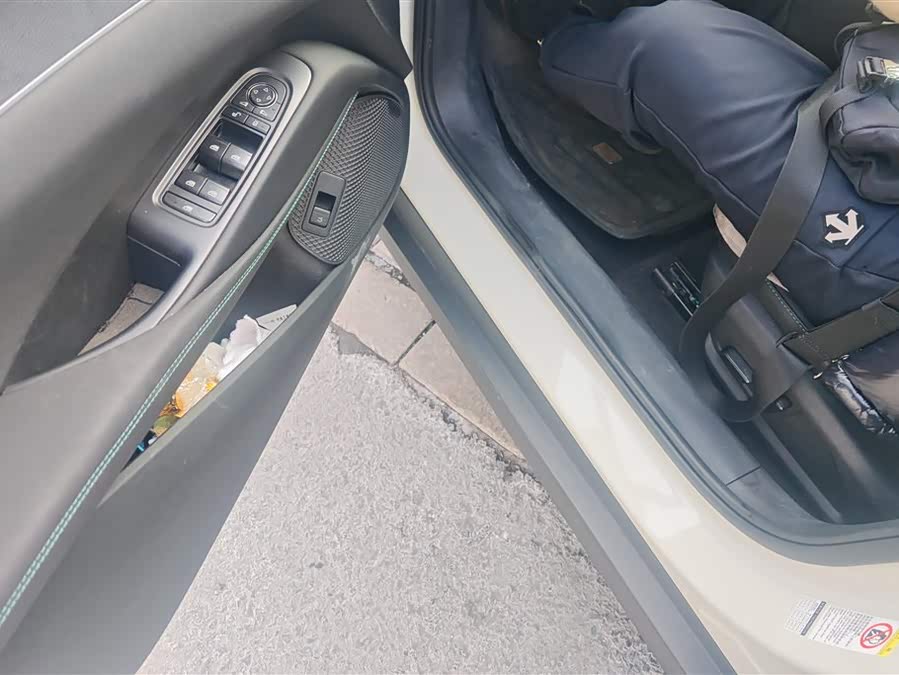 BYD Seal 06 DM-i 2025 immagine di auto #10