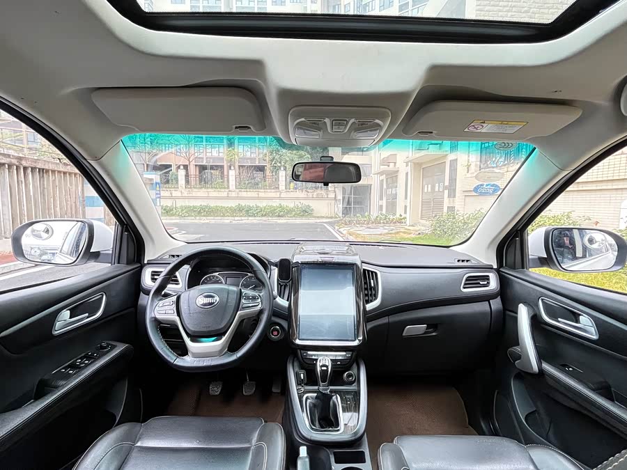 SWM斯威汽车 SWM斯威X7 2016 汽车图片 #10