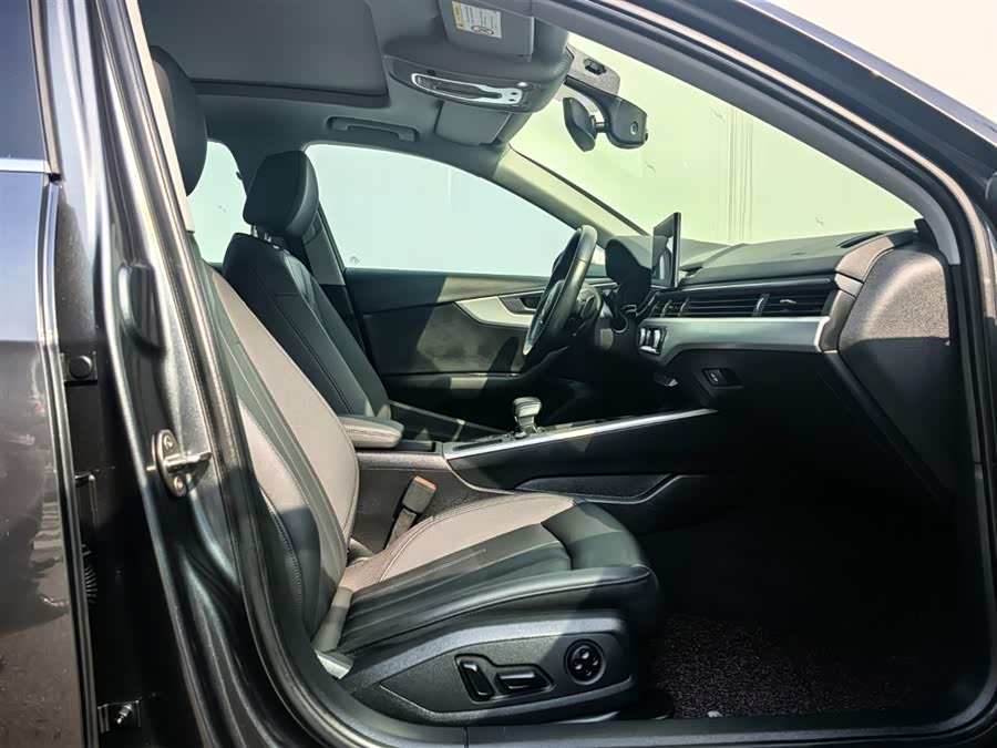 Audi A4 (Imported) 2022 car image #10