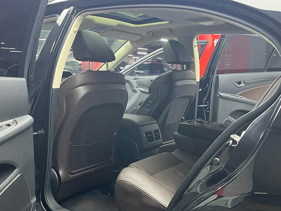 HongQi H7 2018 car image #10