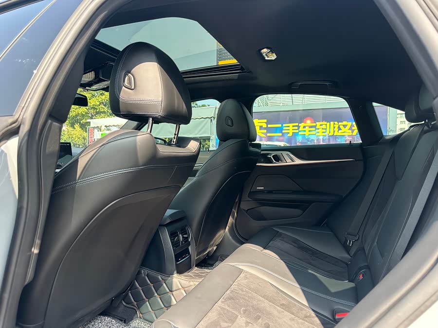 BMW i4 2022 #10 BMW i4 2022 car image #10