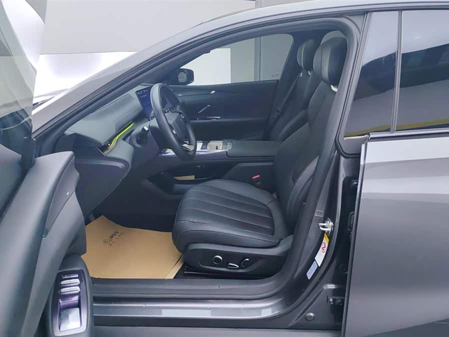 Deepal L07 2024 car image #10