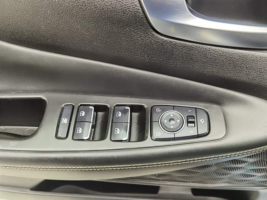 Hyundai Santa Fe 2020 car image #10