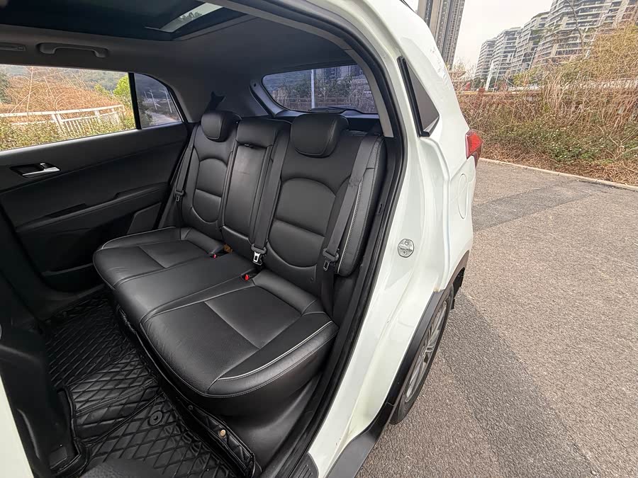 Hyundai ix25 2015 #10 Hyundai ix25 2015 car image #10