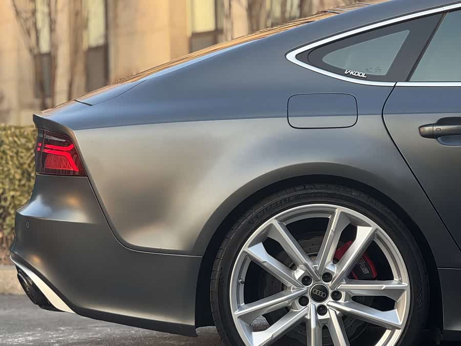 Audi RS 7 2021 car image #10