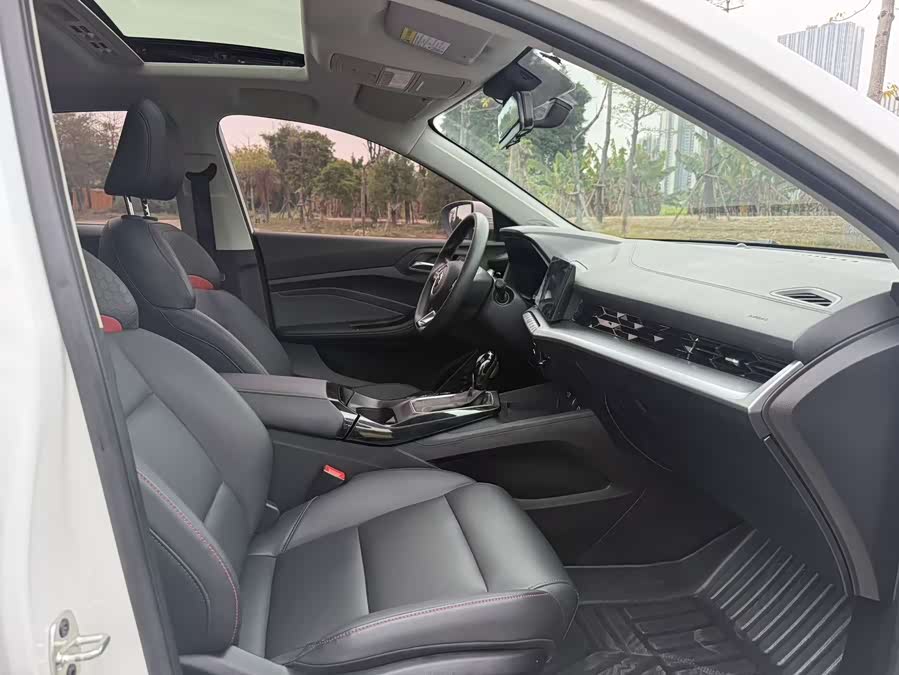 MG 5 2024 car image #10