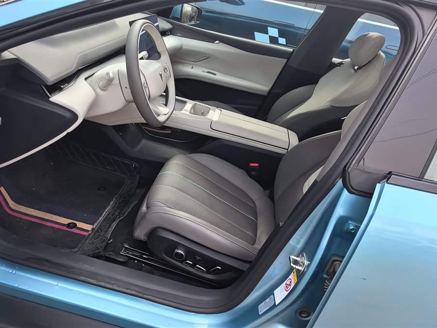 Deepal L07 2024 image de voiture #10