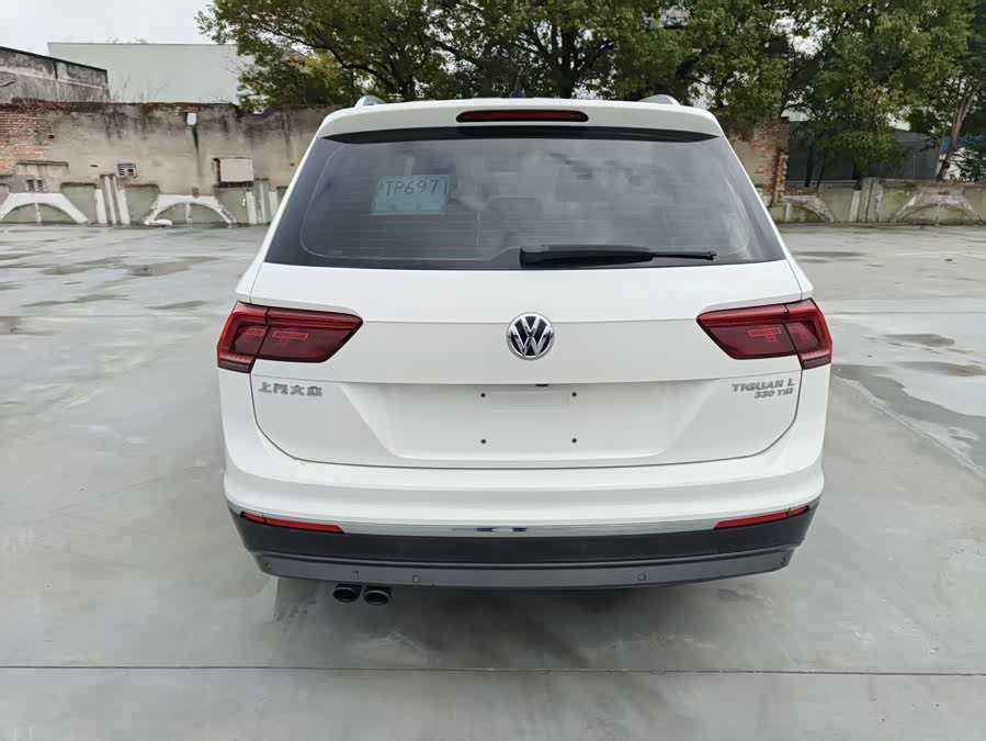Volkswagen Tiguan L 2017 car image #10
