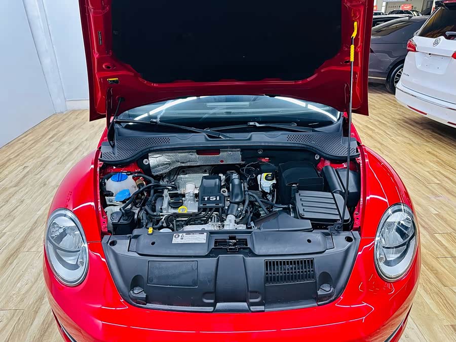 Volkswagen Beetle 2015 изображение автомобиля #10