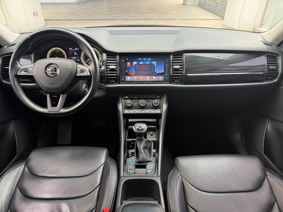 Skoda Kodiaq 2018 imagem de carro #10