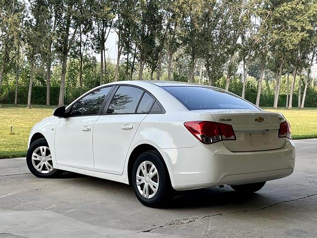 Chevrolet Cruze 2012 #10 Chevrolet Cruze 2012 car image #10