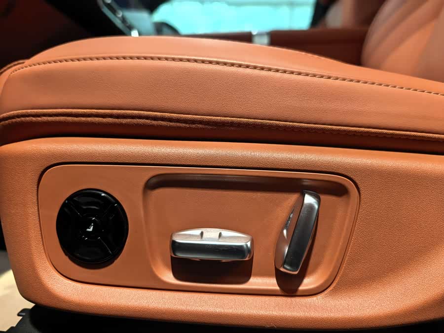 Li L6 2024 imagen de coche #10