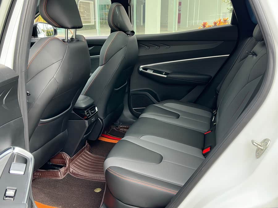 GEELY Boyue 2024 #10 GEELY Boyue 2024 immagine di auto #10