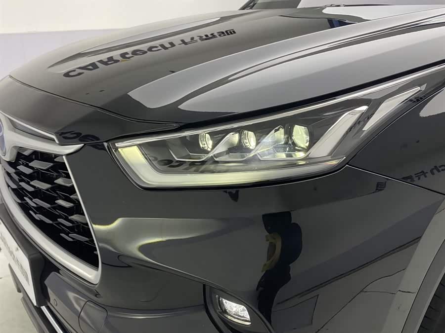 Toyota Highlander 2022 car image #10