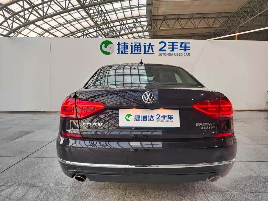 Volkswagen Passat 2018 car image #10