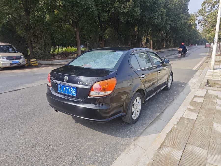 Volkswagen Lavida 2011 изображение автомобиля #10