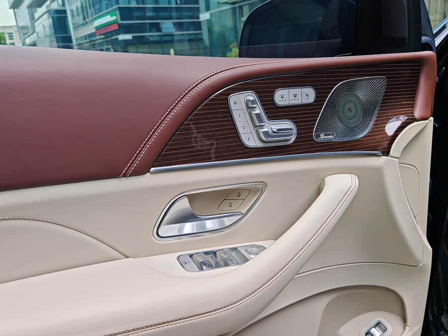 Mercedes-Benz Maybach GLS 2022 car image #10